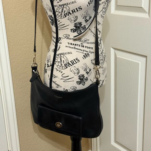 Coach Black Shoulder Bag - Picture 1 of 13